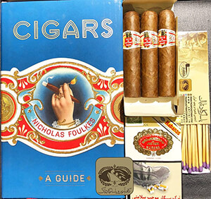 26 - Hoyo De Monterry Petit Robusto