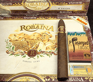 29 - Vegas Robaina Unicos