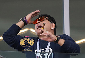 رویدادهای مهم انجمن پیپ ایران و پاسارگاد تاباک 5 دیگو مارادونا، اسطوره فوتبال جهان