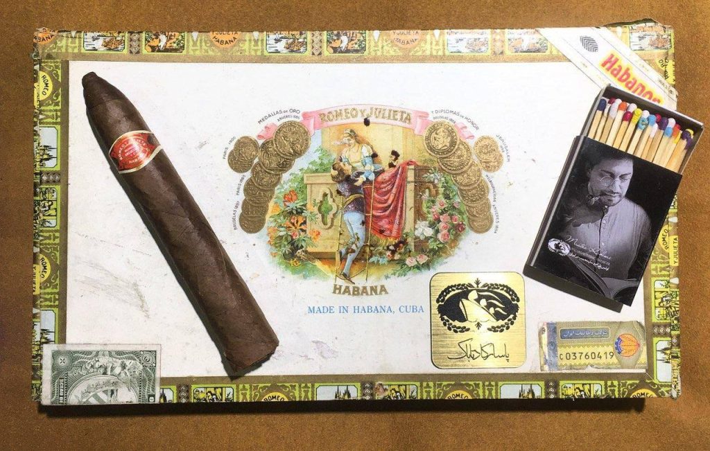 سیگار سیگار برگ سیگار برگ رومئو و جولیتا بلیکوسوس  Romeo y Julieta Belicosos