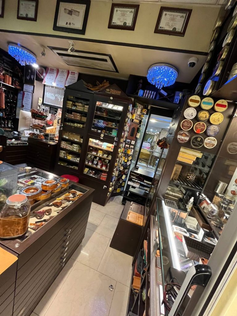 تفاوت بین برگ لفاف طبیعی و مادورو