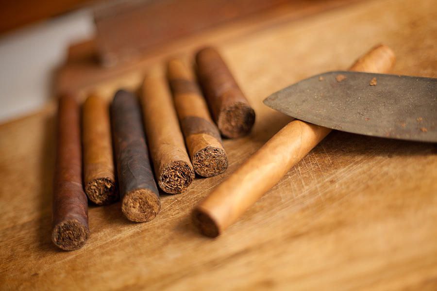 مراحل پیچیدن سیگار 6 مراحل پیچیدن سیگار