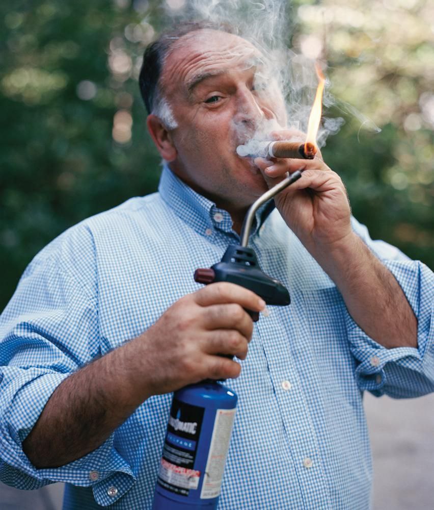 سرآشپزان مشهور دنیای سیگاربرگ، پاسارگاد تاباک، ماسترو رحیمی