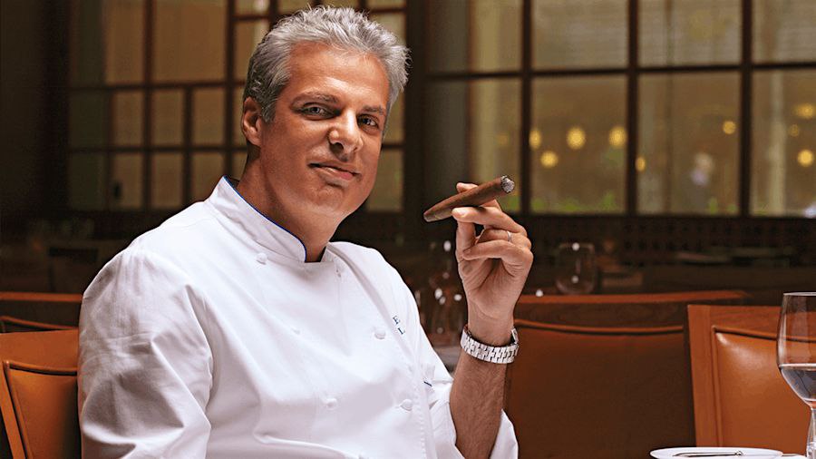 سرآشپزان مشهور دنیای سیگاربرگ، پاسارگاد تاباک، ماسترو رحیمی