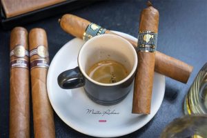 سیگار برگ یا پیپ: یکبار برای همیشه 7 سیگار برگ یا پیپ: یکبار برای همیشه