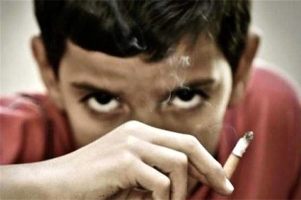 سن شروع مصرف دخانیات