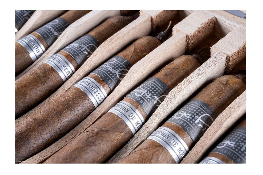 سیگار برگ لیگا پرایوادا