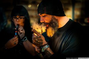 شجاعت متفاوت بودن Black Label Trading Co