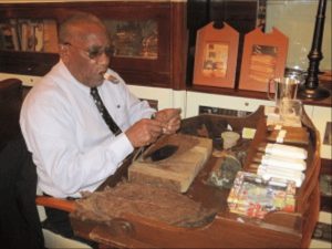 دوران سیگارز: سفری به قلب میراث سیگار برگ در میامی 1 دوران سیگارز