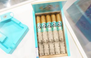 Villiger Cigars North America در سال ۲۰۲۵؛ از Villiger 1888 Gran Reserva تا بازطراحی La Capitana 1 Villiger Cigars North America در سال ۲۰۲۵؛ از Villiger 1888 Gran Reserva تا بازطراحی La Capitana