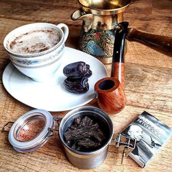 قهوه و پیپ