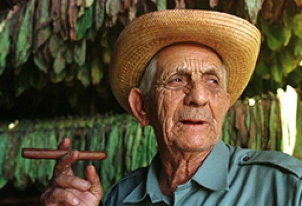 در گذشت پدر سیگاربرگ کوبا