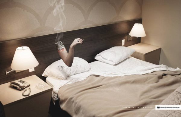 تبلیغ ضد سیگار